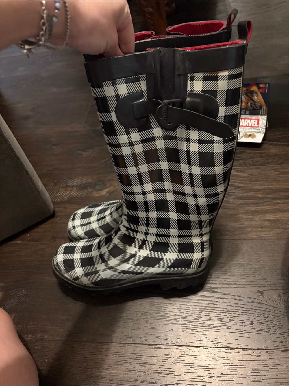 Capelli of New York Black and White Plaid Women's Rain Boots